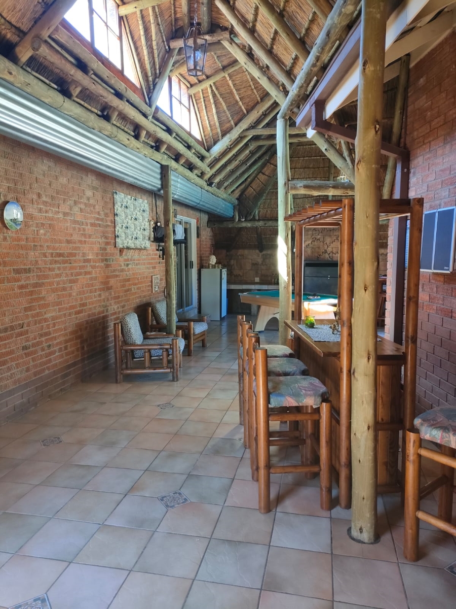 4 Bedroom Property for Sale in Monument Heights Northern Cape